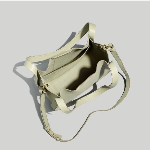 Madewell The Sydney Shoulder Bag - Picture 2 of 8